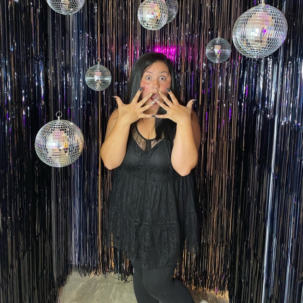 Meet your Posher, Rin. - Picture 2 of 3